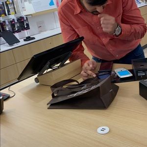 Meet your Posher, Areeb